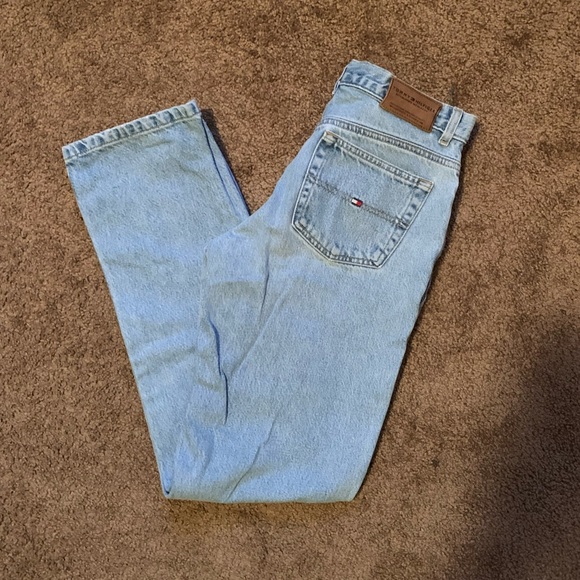 Tommy Hilfiger Pants - Tommy Hilfiger size 6 light wash jean